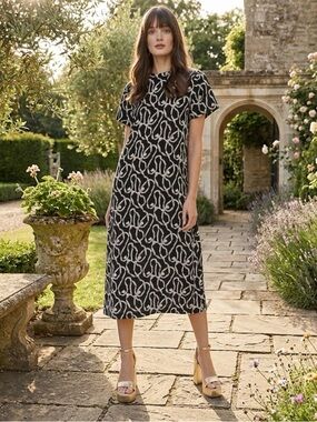 Tuckernuck | Dresses | Hyacinth House Green And White Floral Hillsborough  Midi Dress | Poshmark